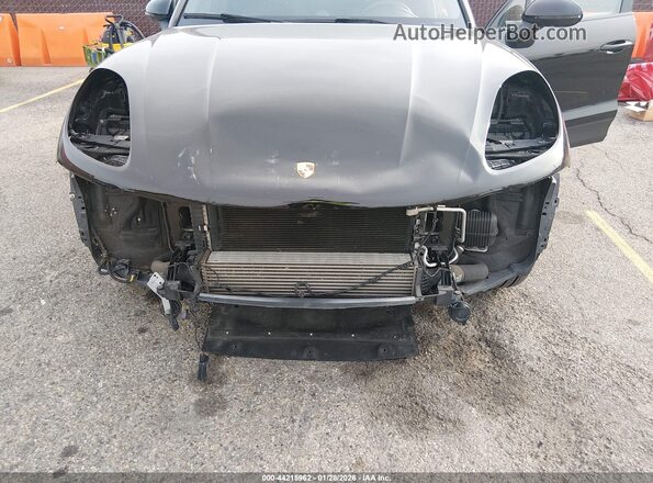 WP1AA2A56KLB09182 2019 PORSCHE MACAN Черный Вид спереди
