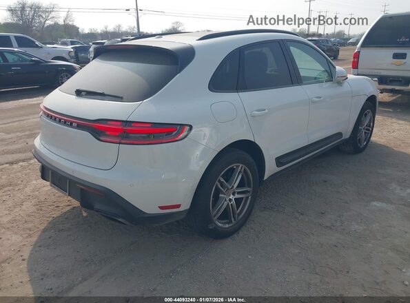 WP1AA2A56NLB11972 2022 PORSCHE MACAN White Rear right