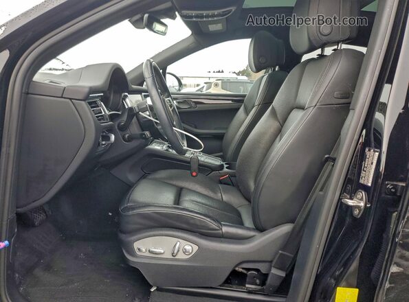 WP1AA2A59MLB07560 2021 PORSCHE MACAN Black Вид салону спереду