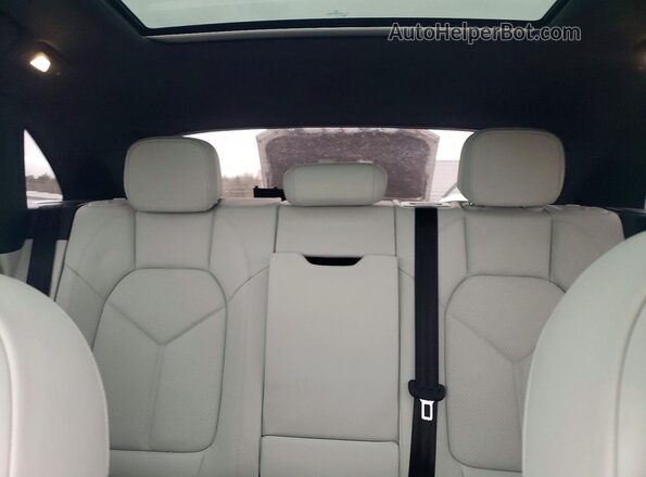 WP1AA2A5XRLB10734 2024 PORSCHE MACAN Синий Вид задних сидений