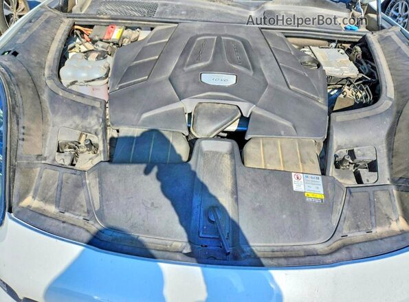 WP1AA2AY7MDA10233 2021 PORSCHE CAYENNE Белый Вид задней части салона
