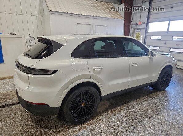 WP1AA2AY7RDA04505 2024 PORSCHE CAYENNE White Trasero derecho