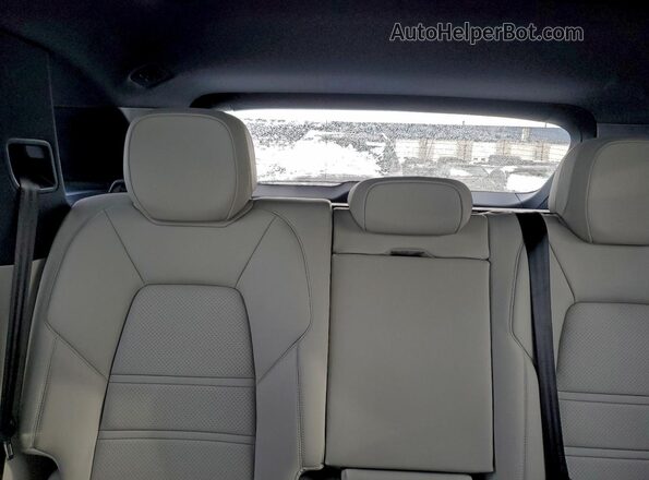 WP1AA2AY8LDA03158 2020 PORSCHE CAYENNE Silver უკანა სავარძლების ხედი