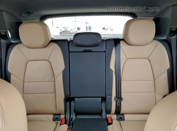 WP1AA2AY8SDA04499 2025 PORSCHE CAYENNE Blue Rear seats view