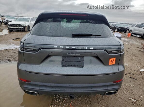 WP1AA2AY9PDA06933 2023 PORSCHE CAYENNE Gray Vista trasera