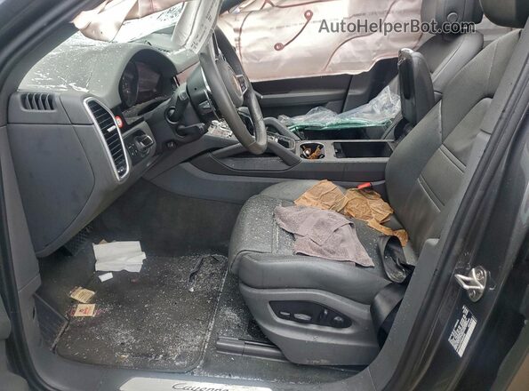 WP1AA2AY9PDA06933 2023 PORSCHE CAYENNE Gray Vista interior delantera