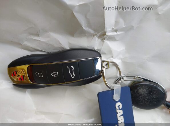 WP1AB2A57MLB30302 2021 PORSCHE MACAN Blue Vista del salpicadero