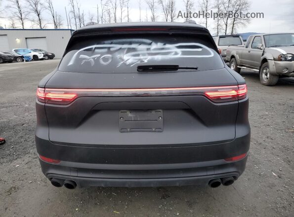 WP1AF2AY4MDA36774 2021 PORSCHE CAYENNE Black Вид ззаду