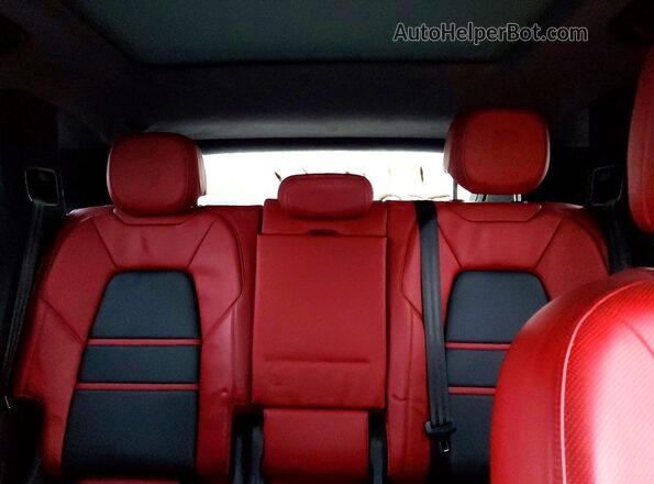 WP1AF2AY4MDA36774 2021 PORSCHE CAYENNE Black Вид задніх сидінь