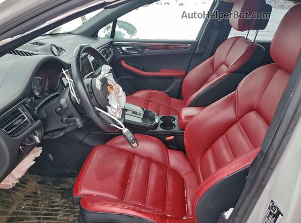 WP1AG2A51RLB36802 2024 PORSCHE MACAN Серебряный Вид салона спереди