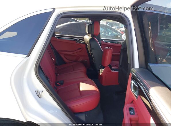 WP1AG2A59RLB39690 2024 PORSCHE MACAN White 