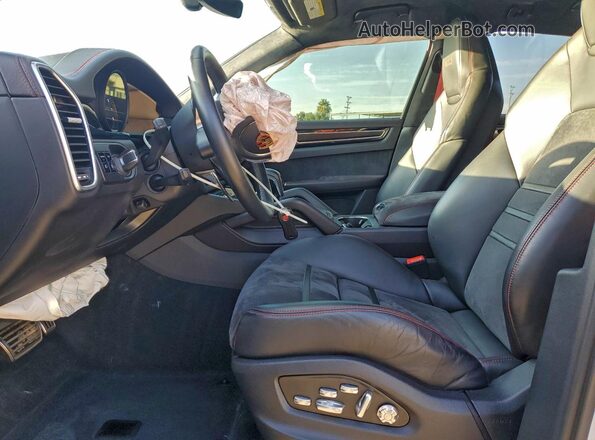WP1AG2AY3MDA34060 2021 PORSCHE CAYENNE White Вид салону спереду