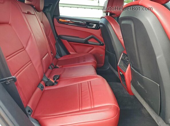 WP1BA2AY2LDA47869 2020 PORSCHE CAYENNE White Սալոնի հետևի տեսք