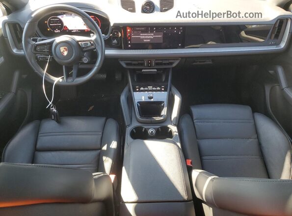 WP1BA2AY2RDA50523 2024 PORSCHE CAYENNE Gray წინა პანელის ხედი