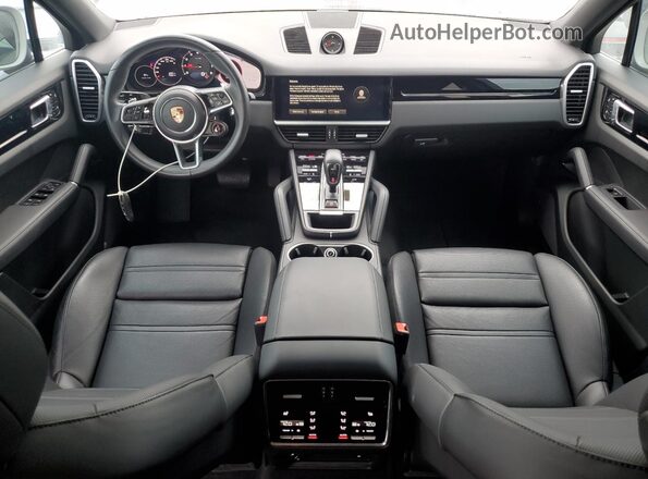WP1BA2AYXPDA27729 2023 PORSCHE CAYENNE Silver Вид панелі приладів