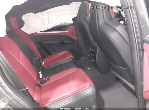 WP1BE2AY3SDA37564 2025 PORSCHE CAYENNE Gray VIN sticker view