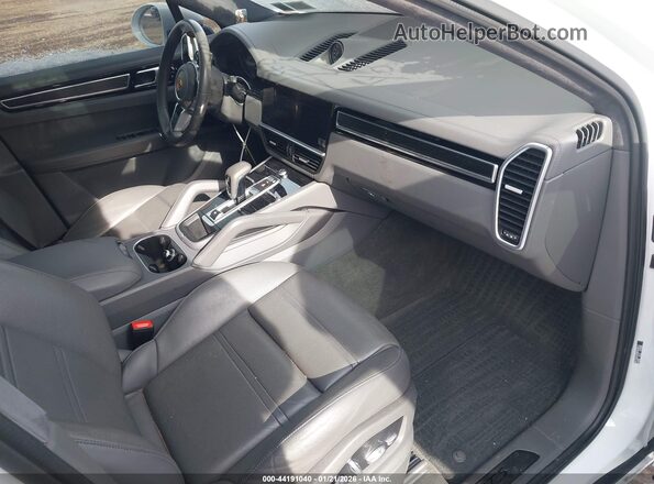 WP1BG2AYXMDA49613 2021 PORSCHE CAYENNE White Vista interior delantera