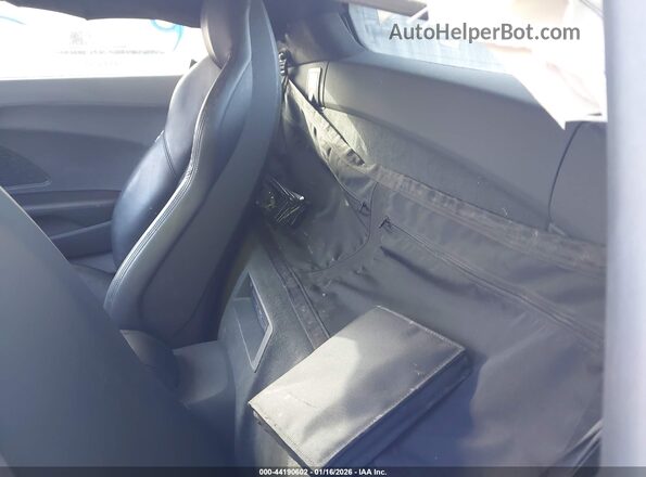 WUABAAFX7J7902446 2018 AUDI R8 Серый Вид наклейки с VIN-кодом