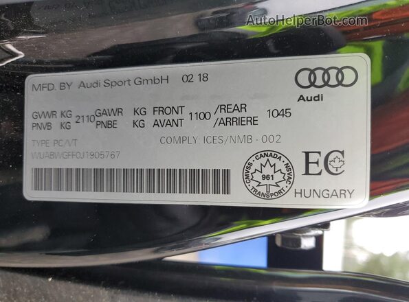 WUABWGFF0J1905767 2018 AUDI RS3 Black Vista del compartimento del motor