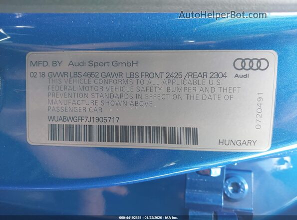 WUABWGFF7J1905717 2018 AUDI RS3 Blue ძრავის განყოფილების ხედი