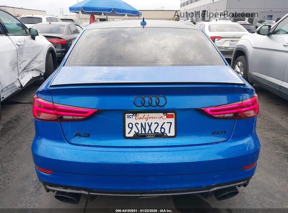 WUABWGFF7J1905717 2018 AUDI RS3 Blue 