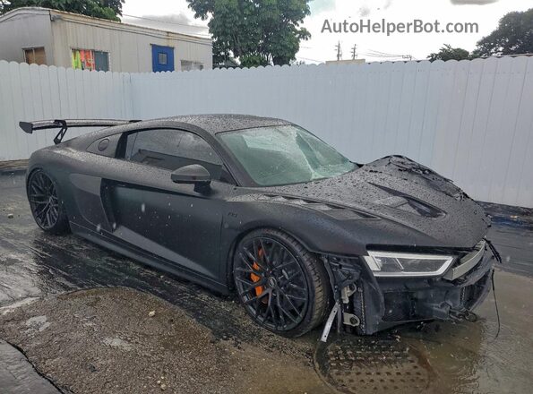 WUAKBAFX8H7905122 2017 AUDI R8 Black Przód prawy
