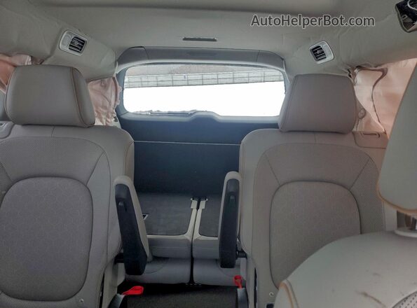 WVG6YVEB6SH016570 2025 VOLKSWAGEN ID Two Tone Vista de los asientos traseros