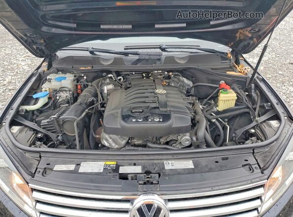 WVGEF9BP5GD001484 2016 VOLKSWAGEN TOUAREG Black ძრავის განყოფილების ხედი