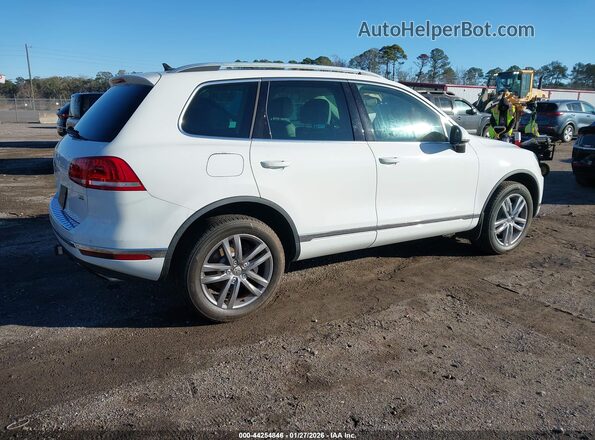 WVGEF9BP5GD010993 2016 VOLKSWAGEN TOUAREG White უკანა მარჯვენა