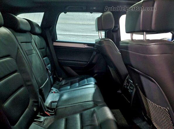 WVGRF7BP4HD001502 2017 VOLKSWAGEN TOUAREG Синий 