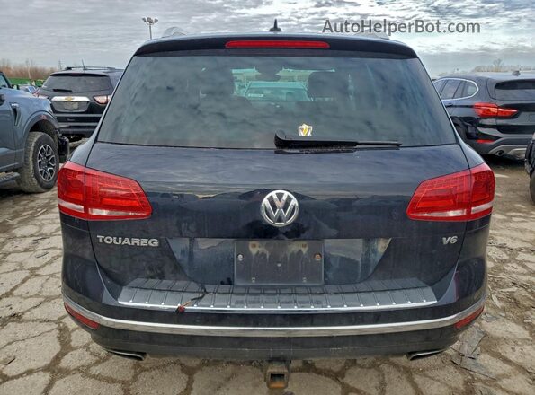 WVGRF7BPXHD000306 2017 VOLKSWAGEN TOUAREG Синий Вид сзади