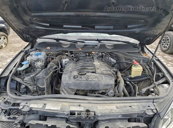 WVGRF7BPXHD000306 2017 VOLKSWAGEN TOUAREG Синий Вид задней части салона