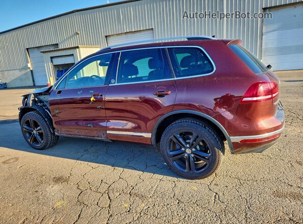 WVGRF7BPXHD002962 2017 VOLKSWAGEN TOUAREG Maroon Trasero izquierdo