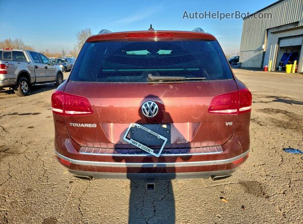 WVGRF7BPXHD002962 2017 VOLKSWAGEN TOUAREG Maroon Vista trasera