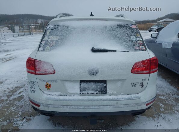 WVGRF7BPXHD003710 2017 VOLKSWAGEN TOUAREG Белый 