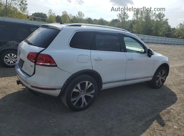 WVGRF7BPXHD006347 2017 VOLKSWAGEN TOUAREG White Հետևի աջ