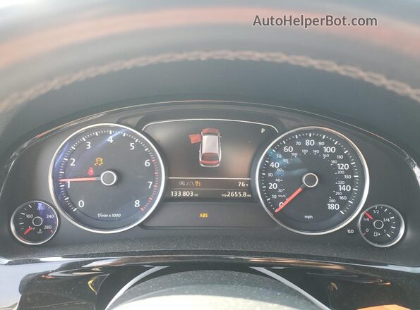 WVGRF7BPXHD006347 2017 VOLKSWAGEN TOUAREG White Սարքավորումների վահանակի տեսք