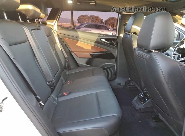WVGTMPE28MP046060 2021 VOLKSWAGEN ID.4 White Вид задньої частини салону