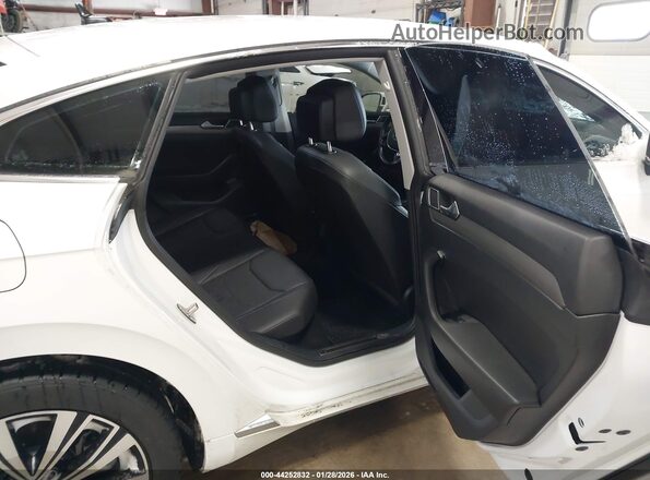 WVWBR7AN6LE012811 2020 VOLKSWAGEN ARTEON Белый Вид наклейки с VIN-кодом