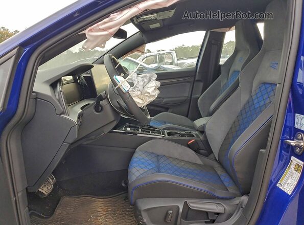 WVWEB7CD2SW216424 2025 VOLKSWAGEN GOLF Blue Vista interior delantera
