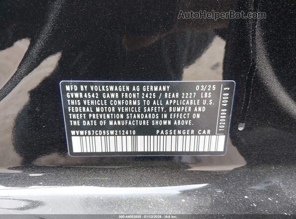 WVWFB7CD9SW212410 2025 VOLKSWAGEN GOLF Black Vista del compartimento del motor