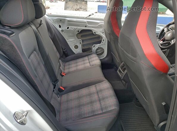 WVWL87CD3NW138522 2022 VOLKSWAGEN GTI White უკანა სავარძლების ხედი