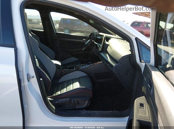 WVWVA7CD4SW248178 2025 VOLKSWAGEN GOLF White წინა სალონის ხედი
