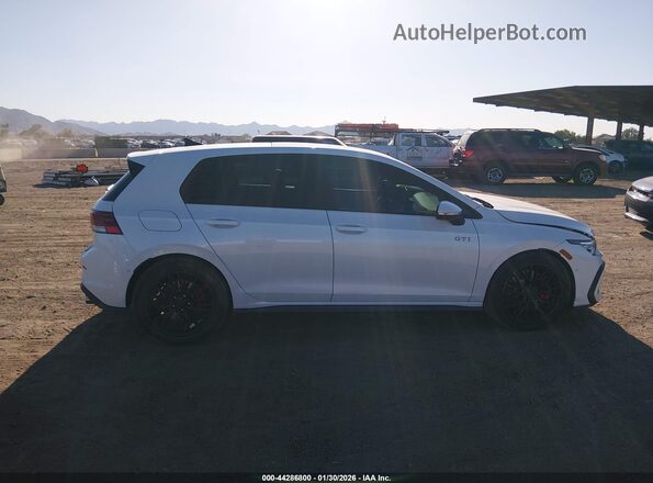 WVWVA7CD4SW248178 2025 VOLKSWAGEN GOLF White უკანა სალონის ხედი