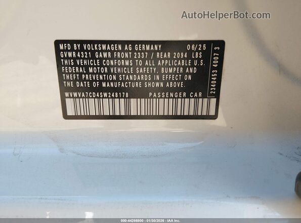WVWVA7CD4SW248178 2025 VOLKSWAGEN GOLF White ძრავის განყოფილების ხედი