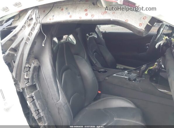 WZ1DB0C00MW043278 2021 TOYOTA GR SUPRA Белый Вид наклейки с VIN-кодом