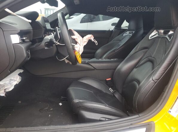 WZ1DB4C03LW031261 2020 TOYOTA SUPRA Желтый Вид салона спереди