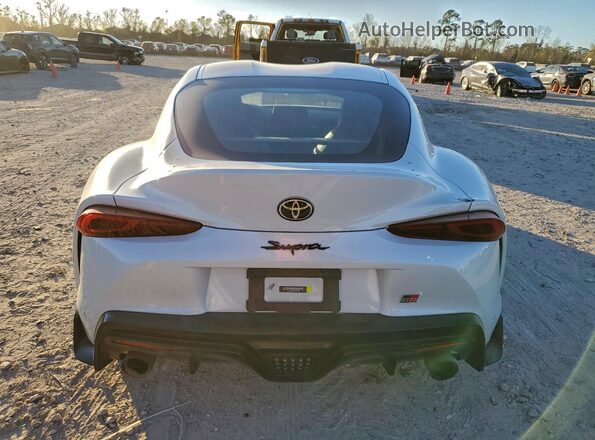 WZ1DB4C09LW028090 2020 TOYOTA SUPRA White Հետևի տեսք