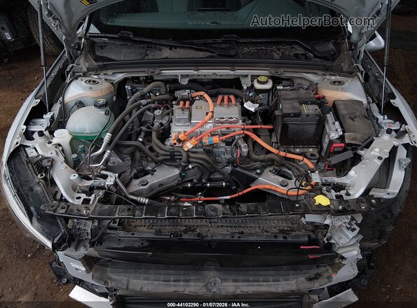 YSMFD3KA5RL216884 2024 POLESTAR 2 Silver Widok z tyłu