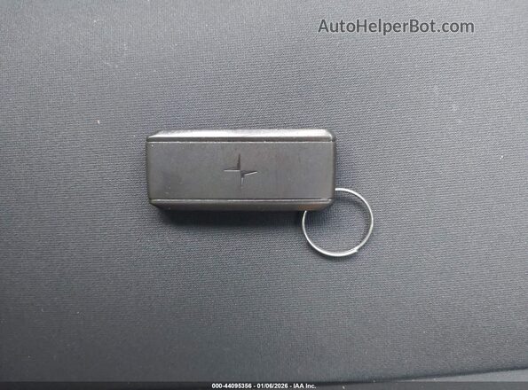 YSMFD3KA6RL219079 2024 POLESTAR 2 Gray Առջևի վահանակի տեսք